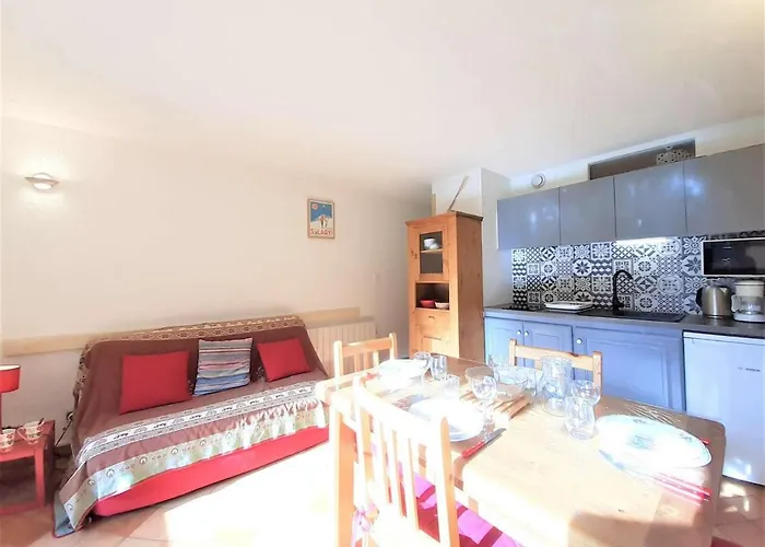 T2 à Avec Balcon, Parking, Et Casier à Skis - Fr-1-457-269 Saint-Lary-Soulan