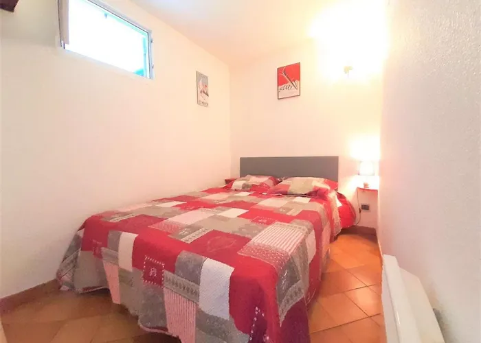 T2 à Avec Balcon, Parking, Et Casier à Skis - Fr-1-457-269 Appartement